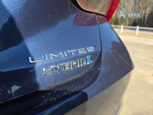 Used 2019 Toyota Avalon Limited image 10