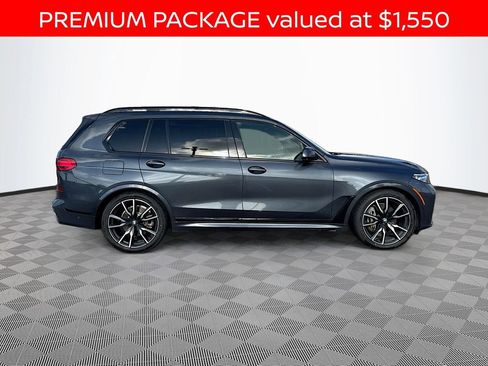 Used 2019 BMW X7 xDrive50i w/ M Sport Package AWD/4WD image 4