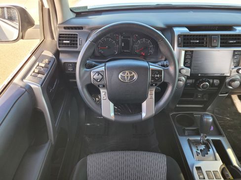 Used 2024 Toyota 4Runner SR5 image 10