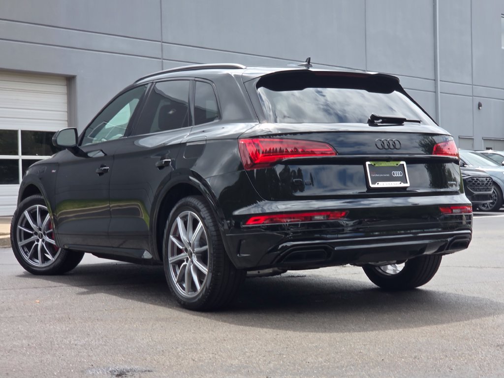 Certified 2024 Audi Q5 e Premium Plus AWD/4WD image 22