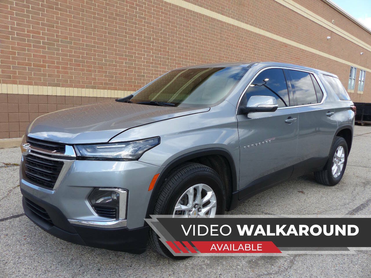 Used 2023 Chevrolet Traverse LS w/ Safety Package FWD image 1
