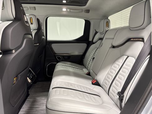 Used 2023 Rivian R1T Adventure image 21