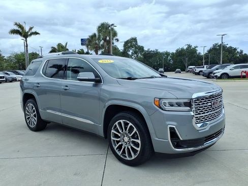 Used 2023 GMC Acadia Denali w/ Denali Ultimate Package AWD/4WD image 17
