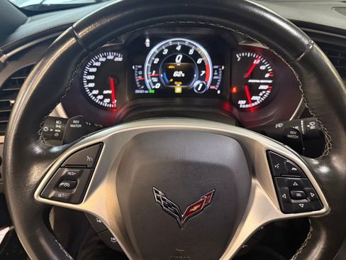Used 2018 Chevrolet Corvette Stingray Coupe w/ Battery Protection Package RWD image 13