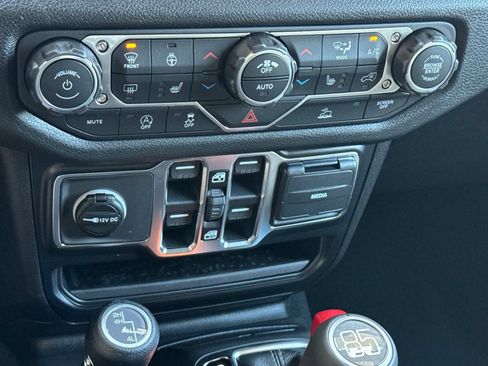 New 2026 Jeep Wrangler Unlimited Sport AWD/4WD image 19