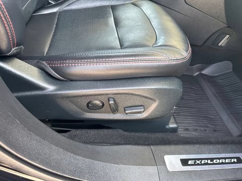 Used 2019 Ford Explorer Sport AWD/4WD image 16