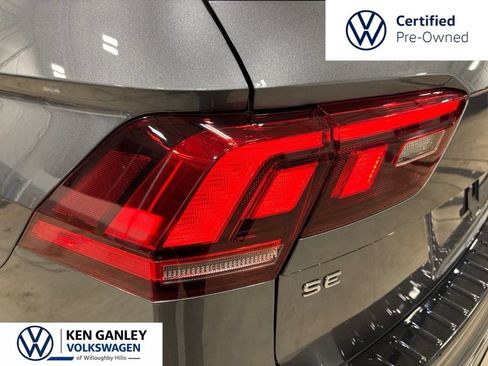 Used 2024 Volkswagen Tiguan SE R-Line AWD/4WD image 8