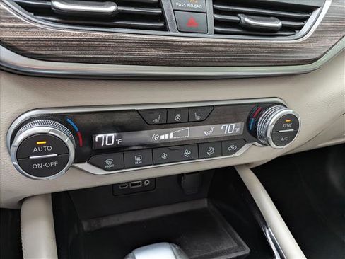 Used 2021 Nissan Altima 2.5 SL FWD image 36
