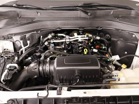 Used 2023 Ford Explorer XLT w/ Equipment Group 202A image 20