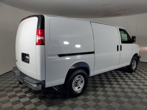 New 2026 Chevrolet Express 2500 w/ Driver Convenience Package RWD image 4