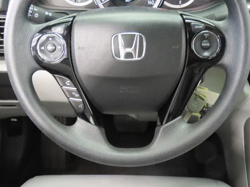 Used 2017 Honda Accord LX image 18
