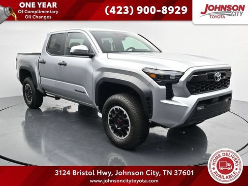 Used 2024 Toyota Tacoma TRD Off-Road AWD/4WD image 1