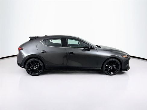 New 2026 MAZDA MAZDA3 Hatchback w/Premium Plus Pkg image 11