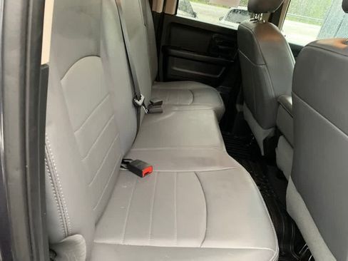 Used 2018 RAM 1500 Express AWD/4WD image 17