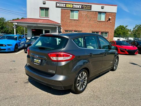 Used 2017 Ford C-MAX Titanium w/ Interior Protection Package FWD image 8