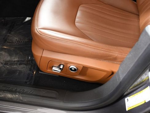 Used 2021 Maserati Levante S image 16