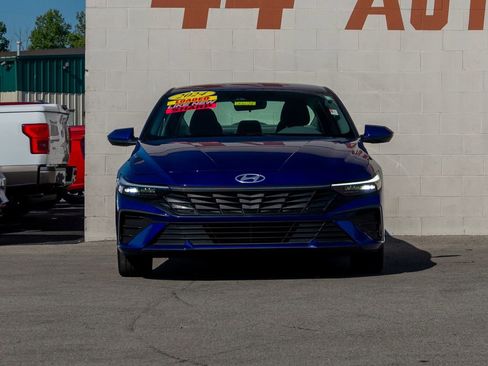 Used 2024 Hyundai Elantra SEL image 11