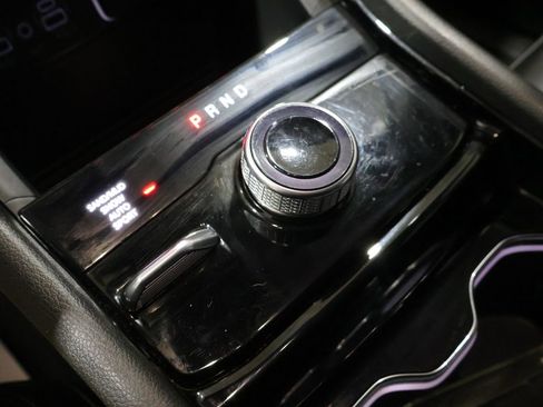 Used 2023 Jeep Grand Cherokee Limited w/ Black Appearance Package image 26