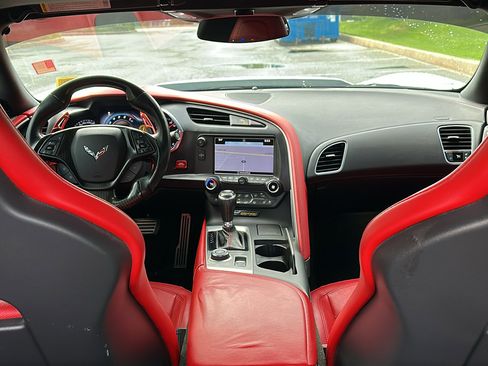 Used 2016 Chevrolet Corvette Z06 w/ 2LZ Preferred Equipment Group RWD image 29