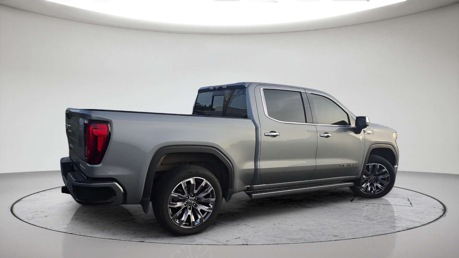 Used 2025 GMC Sierra 1500 Denali w/ Denali Reserve Package AWD/4WD image 6