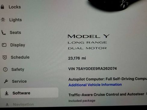 Used 2024 Tesla Model Y Long Range AWD/4WD image 14