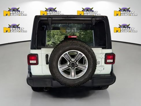 Used 2023 Jeep Wrangler Sport AWD/4WD image 5