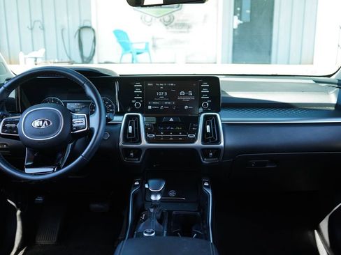 Used 2021 Kia Sorento S FWD image 10
