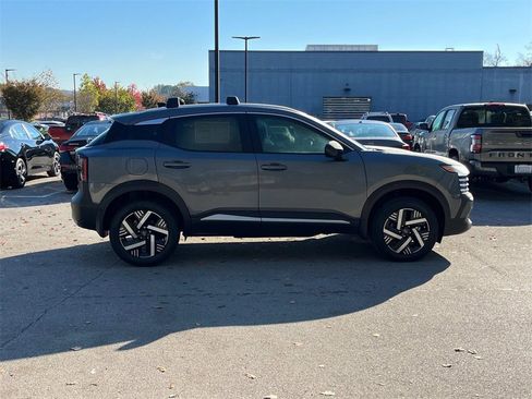 New 2026 Nissan Kicks SV w/ SV Premium Package image 3