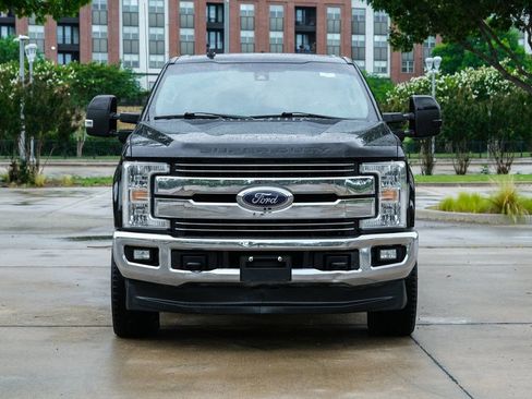 Used 2019 Ford F250 Lariat w/ Lariat Ultimate Package AWD/4WD image 4