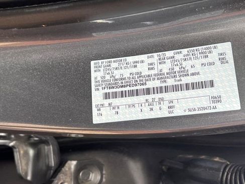 Used 2023 Ford F350 Platinum image 38