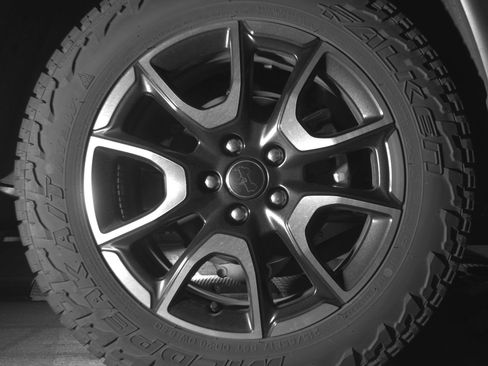 Used 2025 Jeep Compass Trailhawk image 15