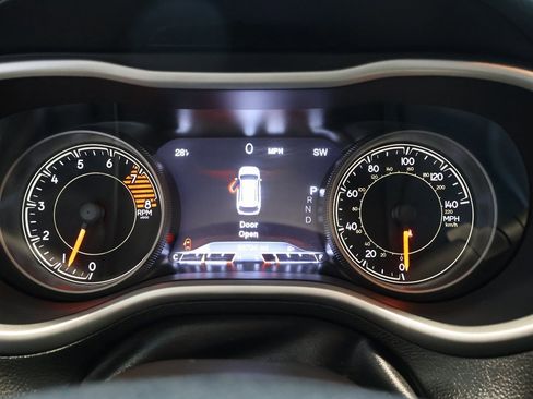 Used 2018 Jeep Cherokee Trailhawk w/ Comfort/Convenience Group image 20