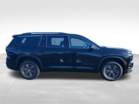 New 2027 Chevrolet Traverse LT FWD image 6