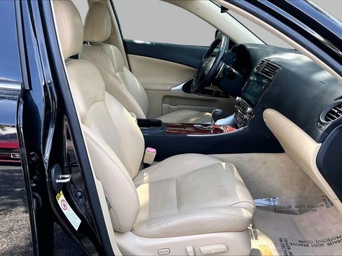 Used 2007 Lexus IS 250 w/ Premium Pkg RWD image 7