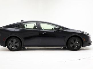 Used 2024 Toyota Prius LE video 2