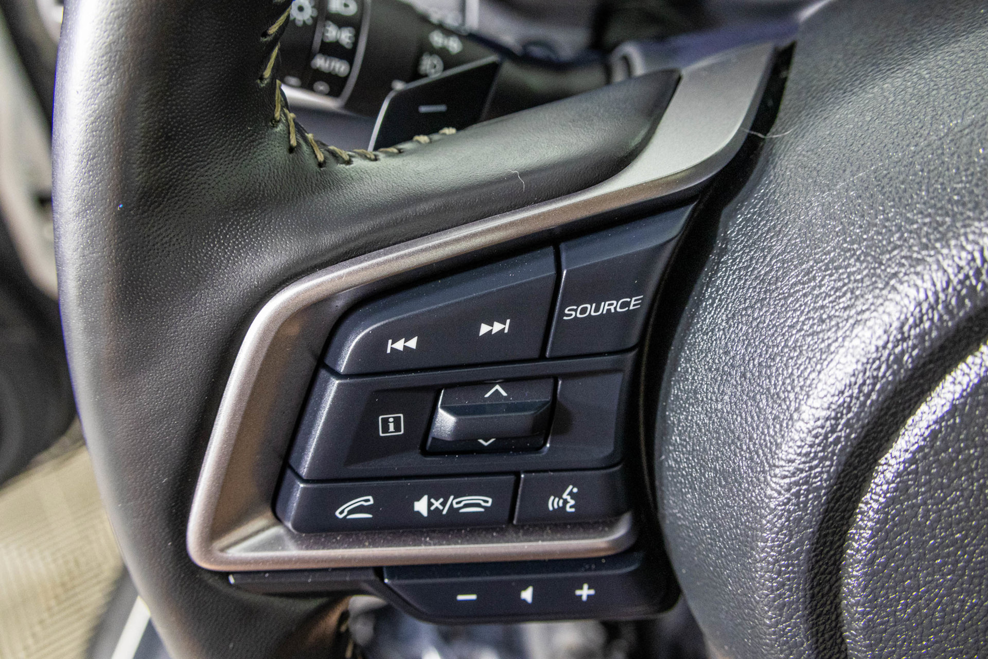 Used 2024 Subaru Outback Touring XT AWD/4WD image 36