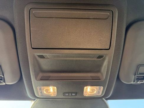 Used 2025 Ford Escape ST-Line image 24