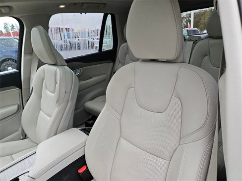 Certified 2024 Volvo XC90 T8 Ultimate w/ Protection Package Premier image 14
