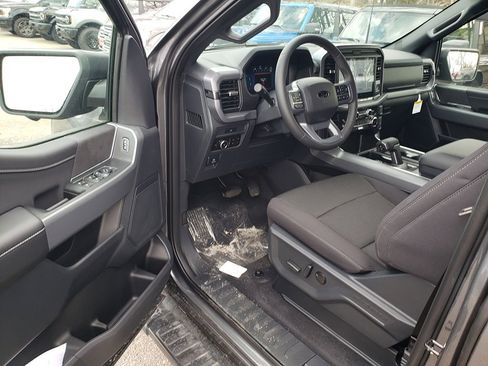 New 2026 Ford F150 XLT w/ Equipment Group 302A MID AWD/4WD image 9