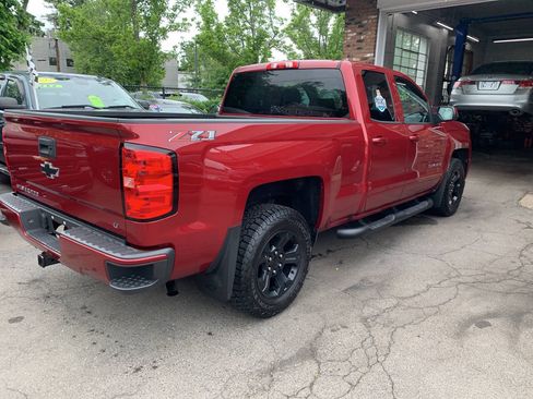 Used 2018 Chevrolet Silverado 1500 LT w/ All Star Edition AWD/4WD image 3
