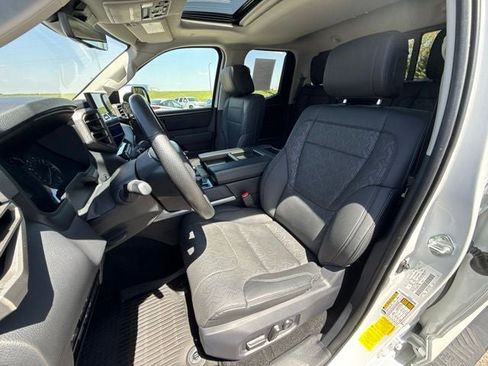 Used 2023 Toyota Tundra Limited AWD/4WD image 23