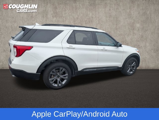 Used 2024 Ford Explorer XLT w/ Equipment Group 202A AWD/4WD image 9
