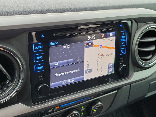 Used 2018 Toyota Tacoma TRD Sport AWD/4WD image 20