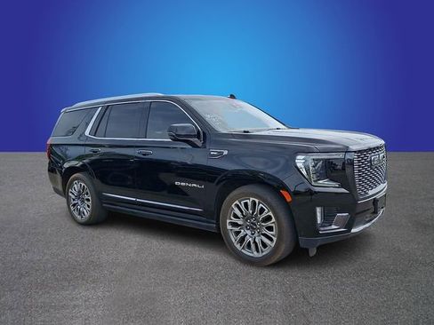 Used 2023 GMC Yukon Denali Ultimate AWD/4WD image 3
