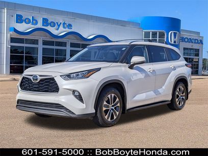 Used 2020 Toyota Highlander XLE