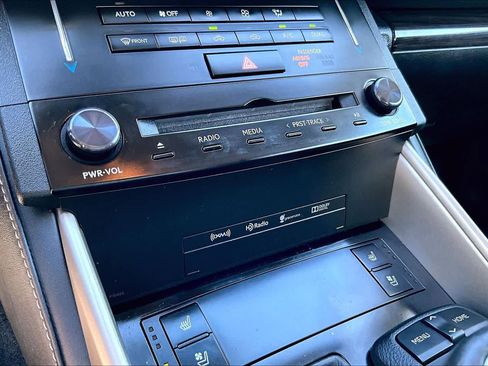 Used 2014 Lexus IS 250 w/ Luxury Package w/Gray Wood image 33