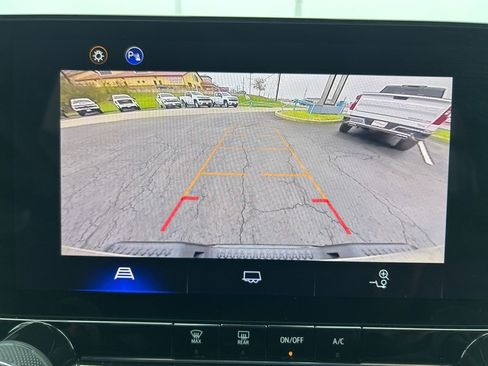 Used 2024 Chevrolet Colorado Trail Boss w/ Advanced Trailering Package AWD/4WD image 31