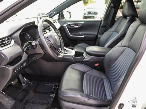 Used 2022 Toyota RAV4 XSE image 17