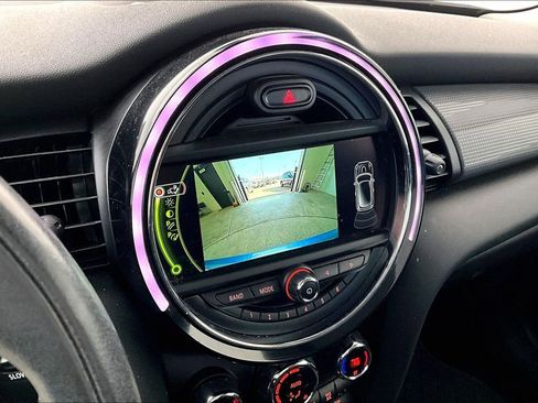 Used 2016 MINI Cooper 2-Door Hardtop image 28