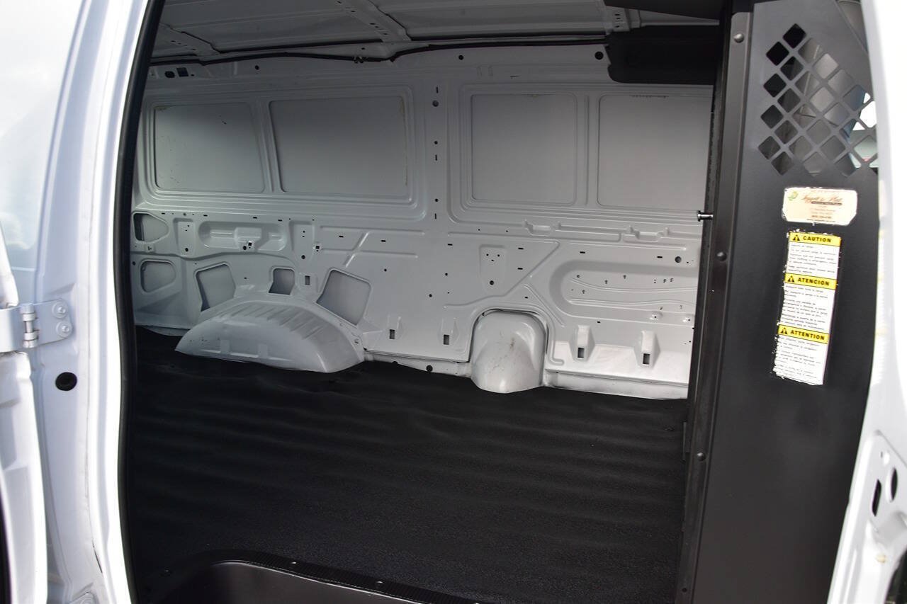 Used 2013 Ford E-150 and Econoline 150 w/ Commercial Cargo Van Pkg RWD image 12